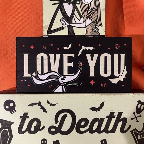 Disney Halloween Party Decor Set - Black and Orange - Picture 12 of 16